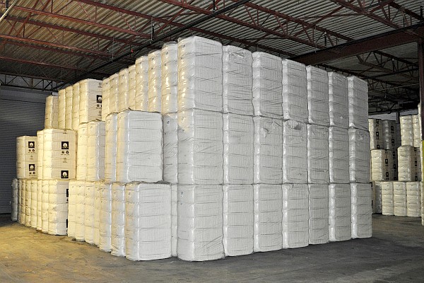 dry indoor warehouse storage